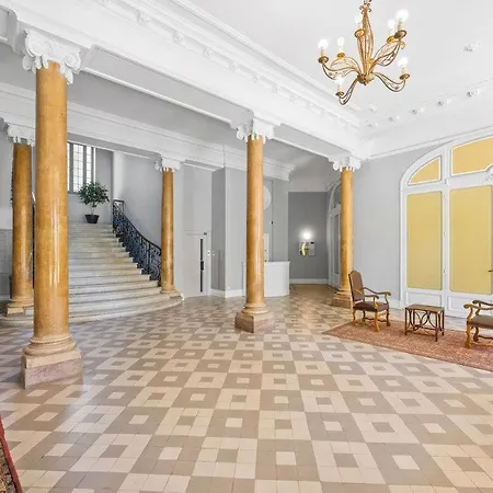 Lastoria - Au Coeur Du Centre-ville Bord De Apartment